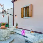 Hébergement de vacances House Nona Roza