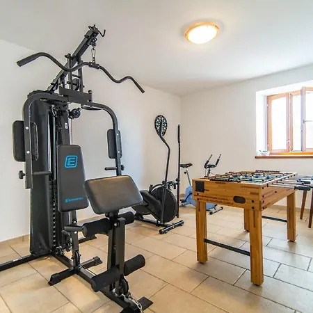 בית נופש House Nona Roza Barban